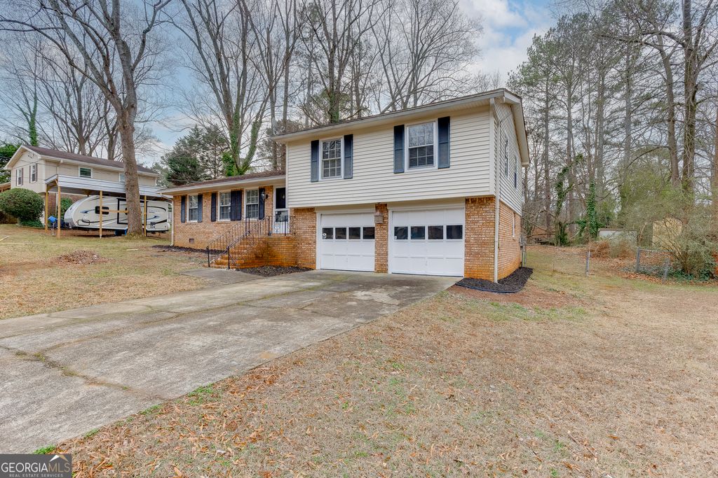 Photo of 2792 Jordan Forest Trail, Lawrenceville, GA 30044 (MLS # 10676045)