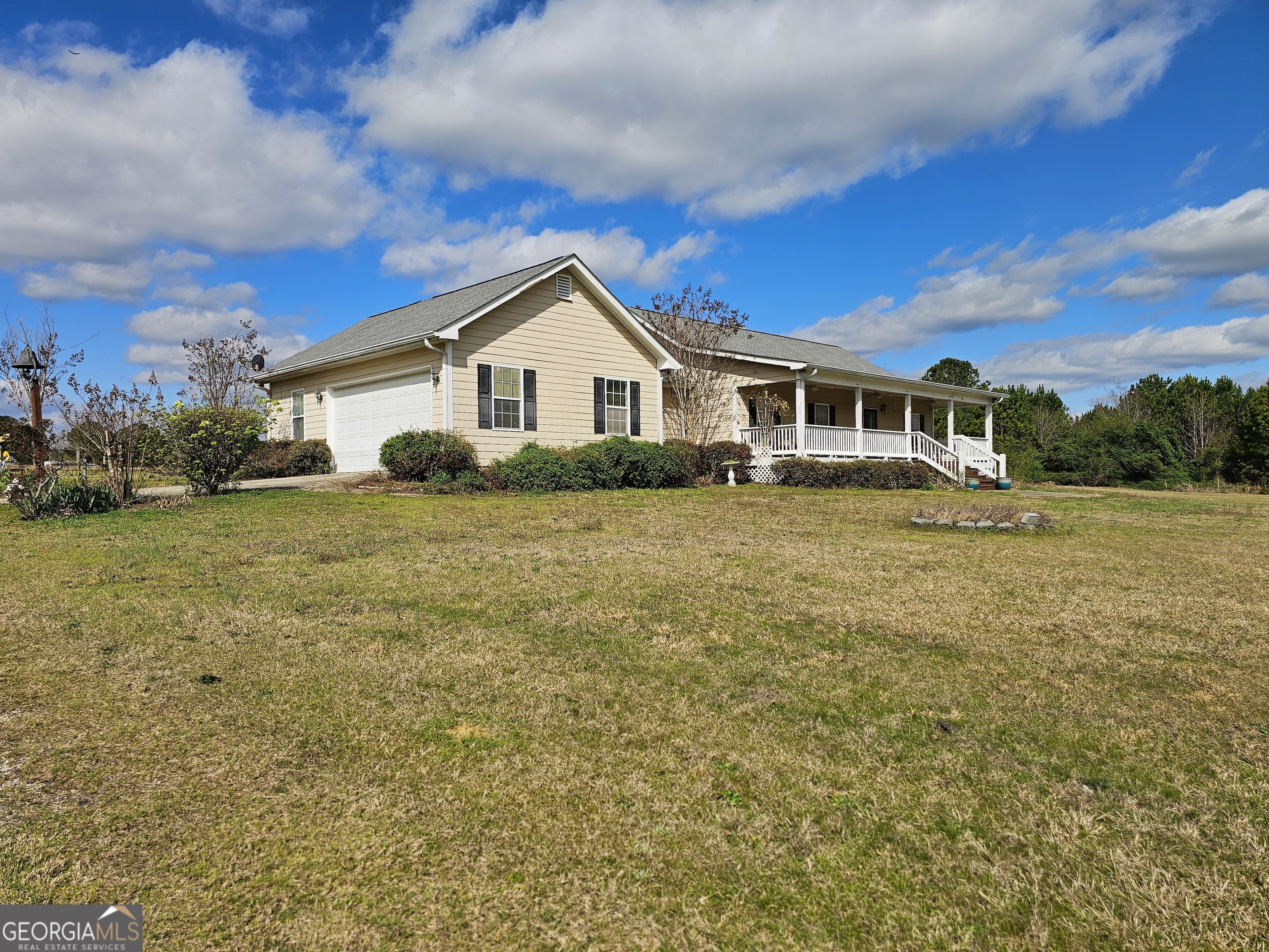 403 Holiday RD
