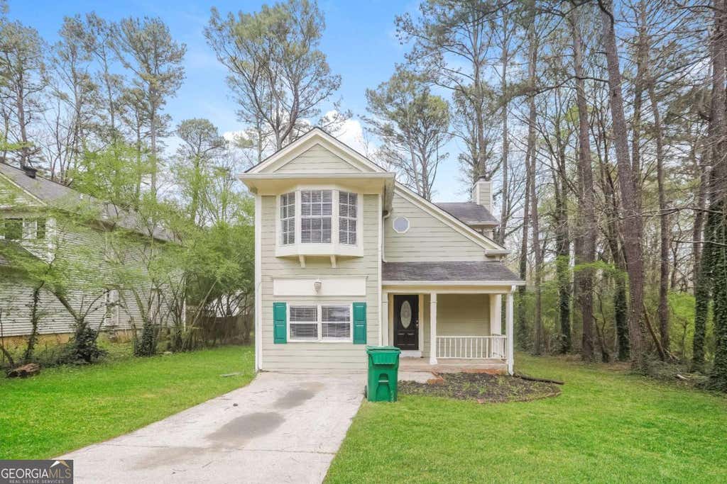 Photo of 442 Sherwood Oaks Road, Stone Mountain, GA 30087 (MLS # 10814021)