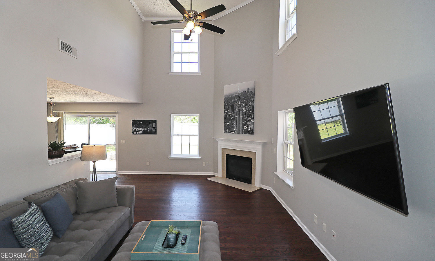 5465 Mountain Top PL