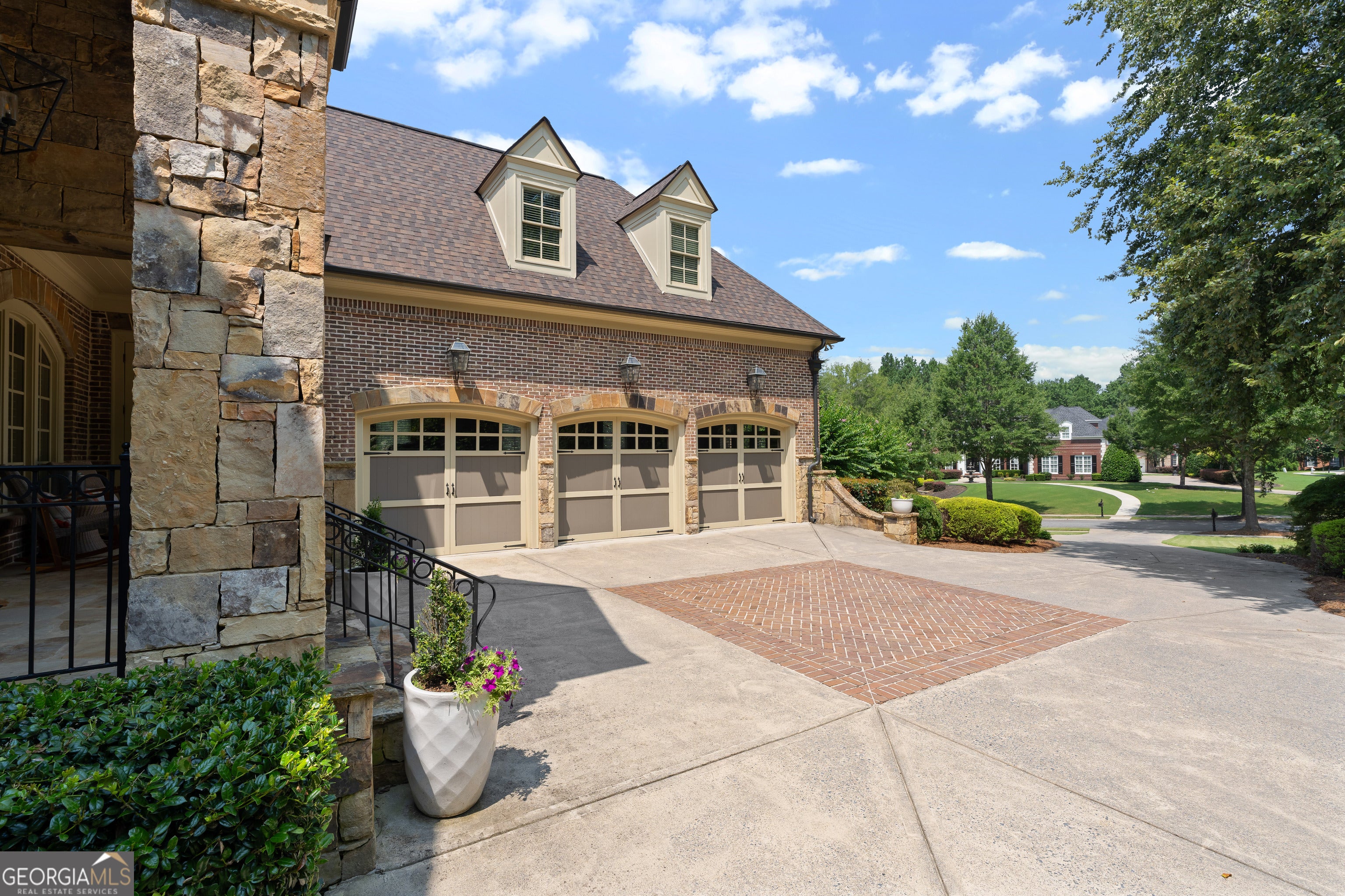 6327 Howell Cobb CT
