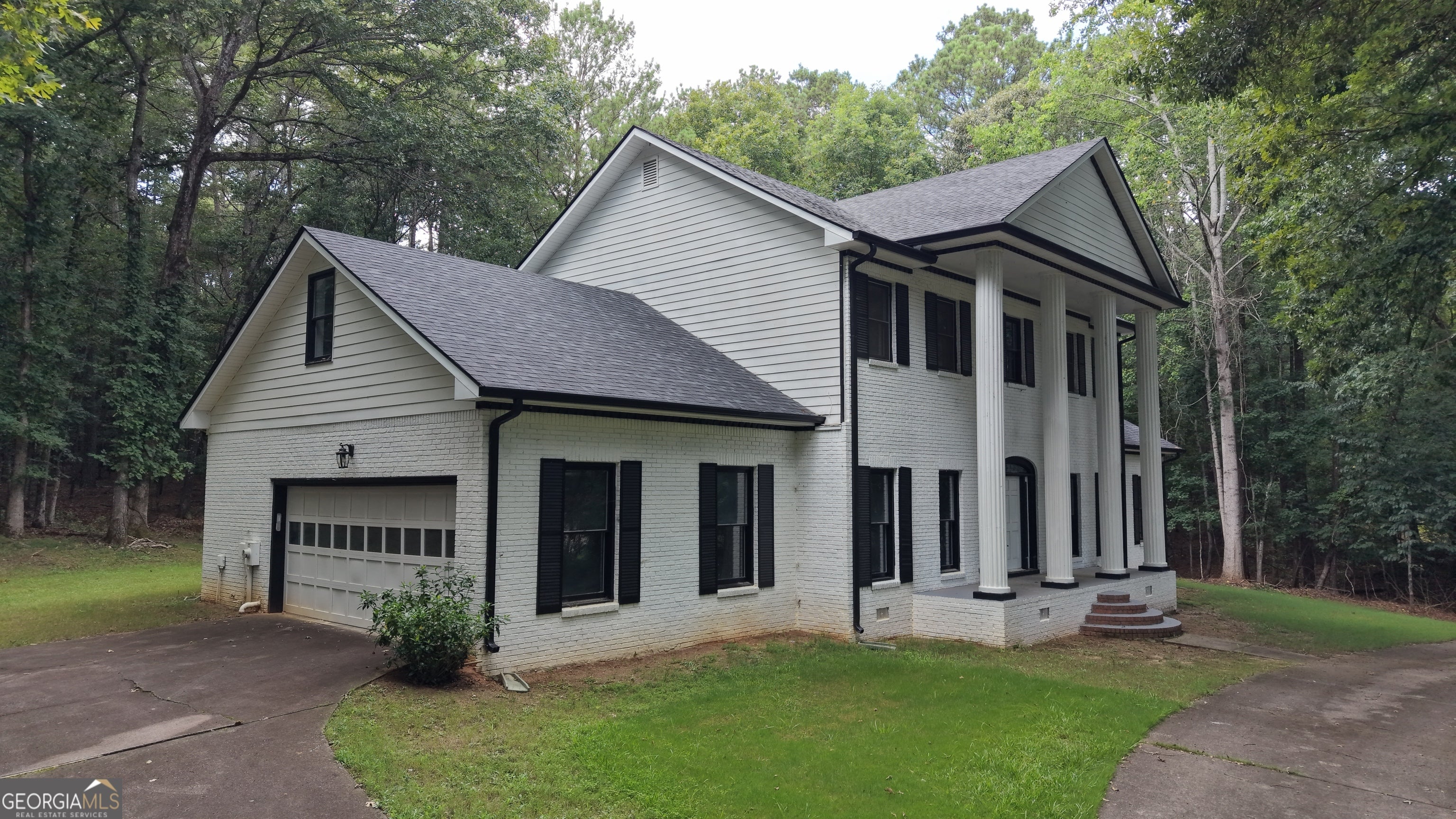 275 Allie DR