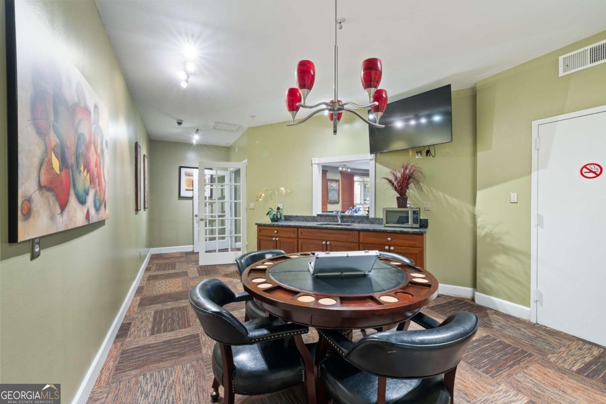 10 Perimeter Summit BLVD