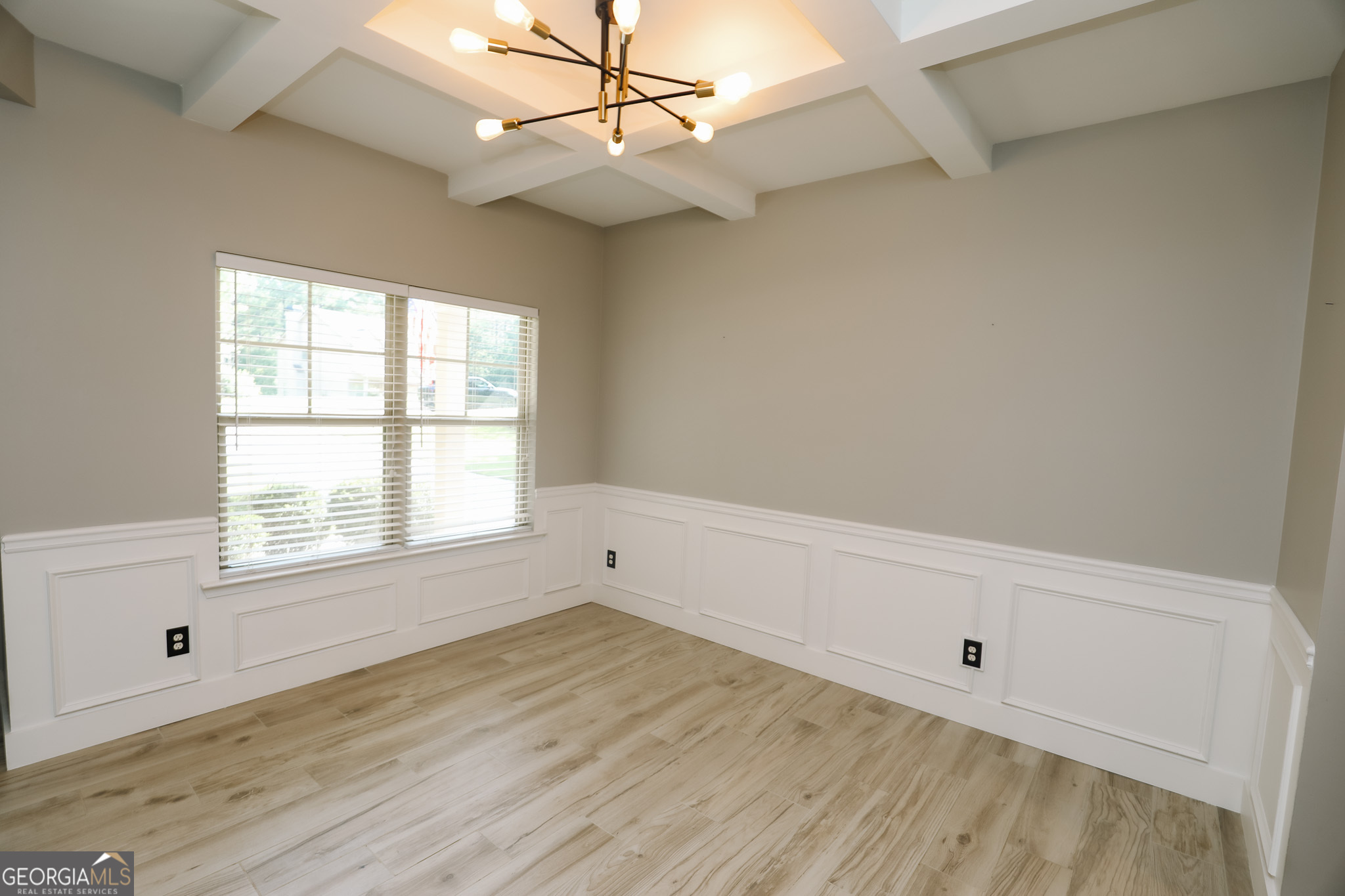 349 Hickory Hills DR