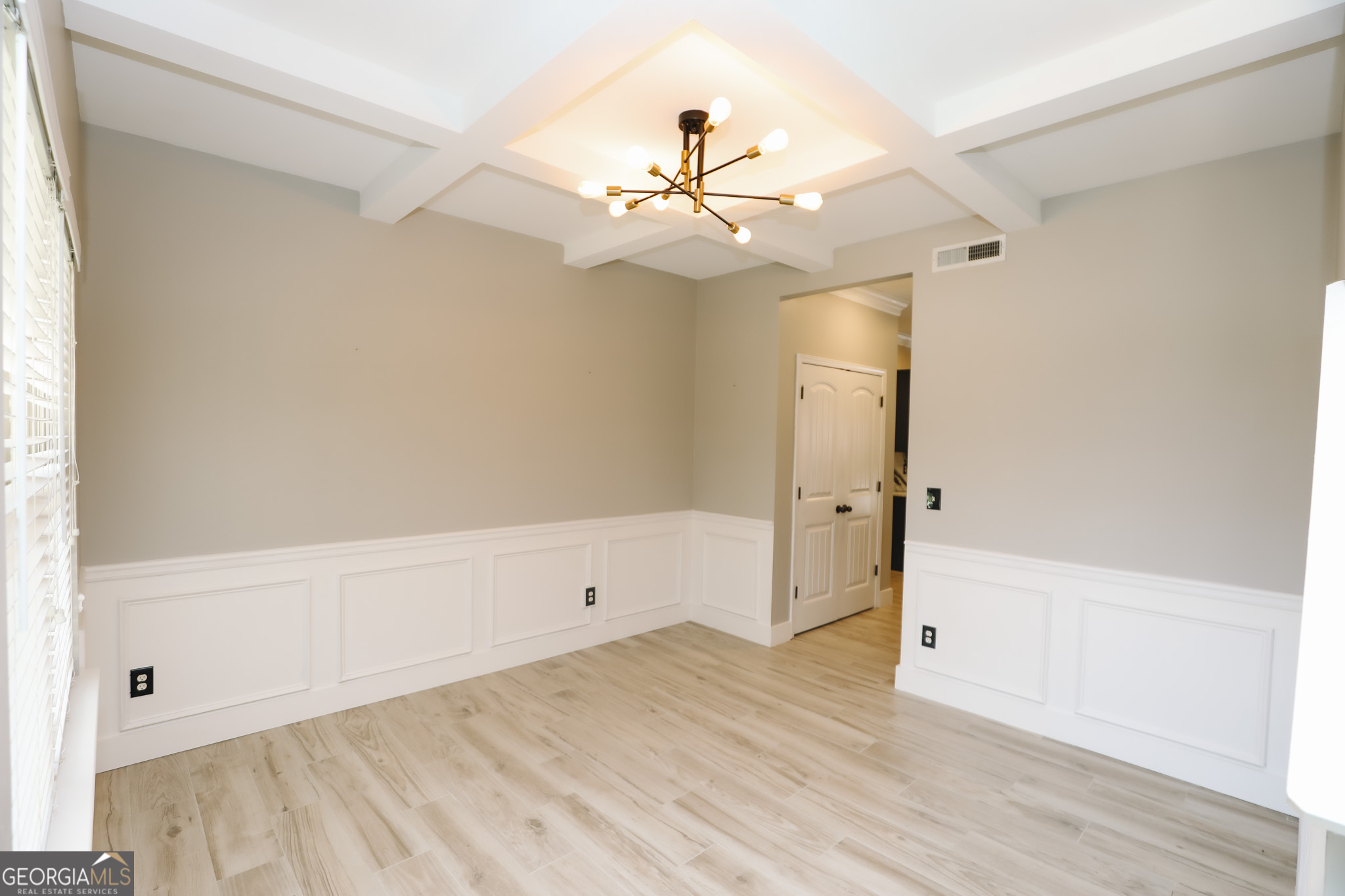 349 Hickory Hills DR