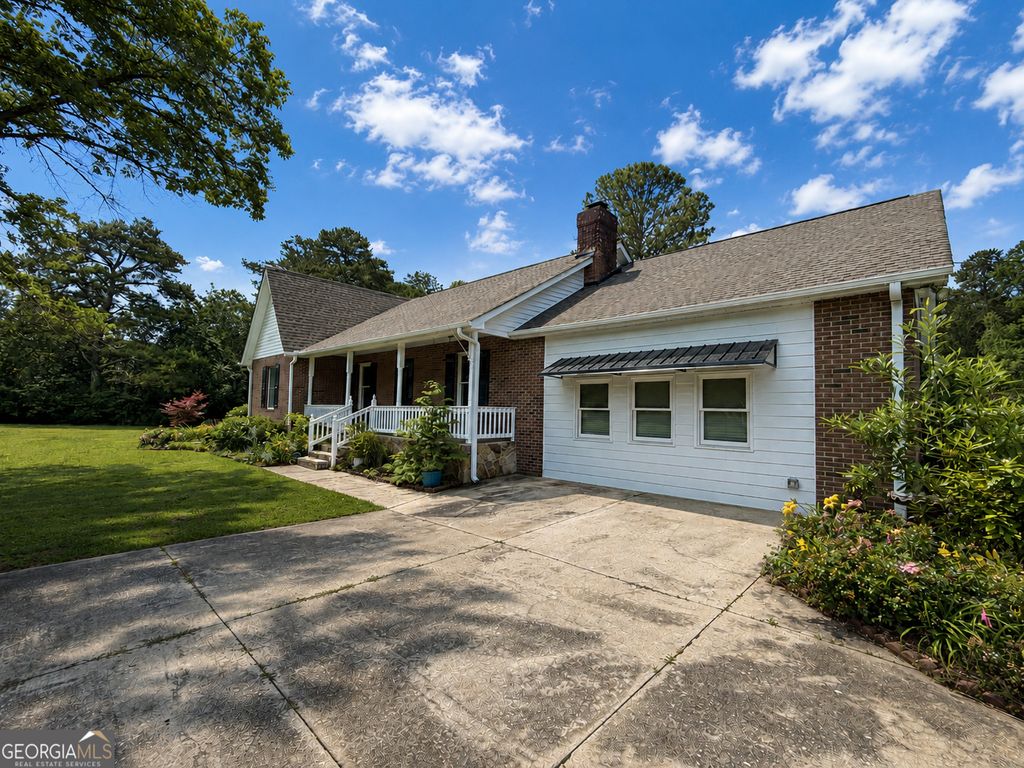 Photo of 191 Rebecca Circle, Griffin, GA 30224 (MLS # 10774783)