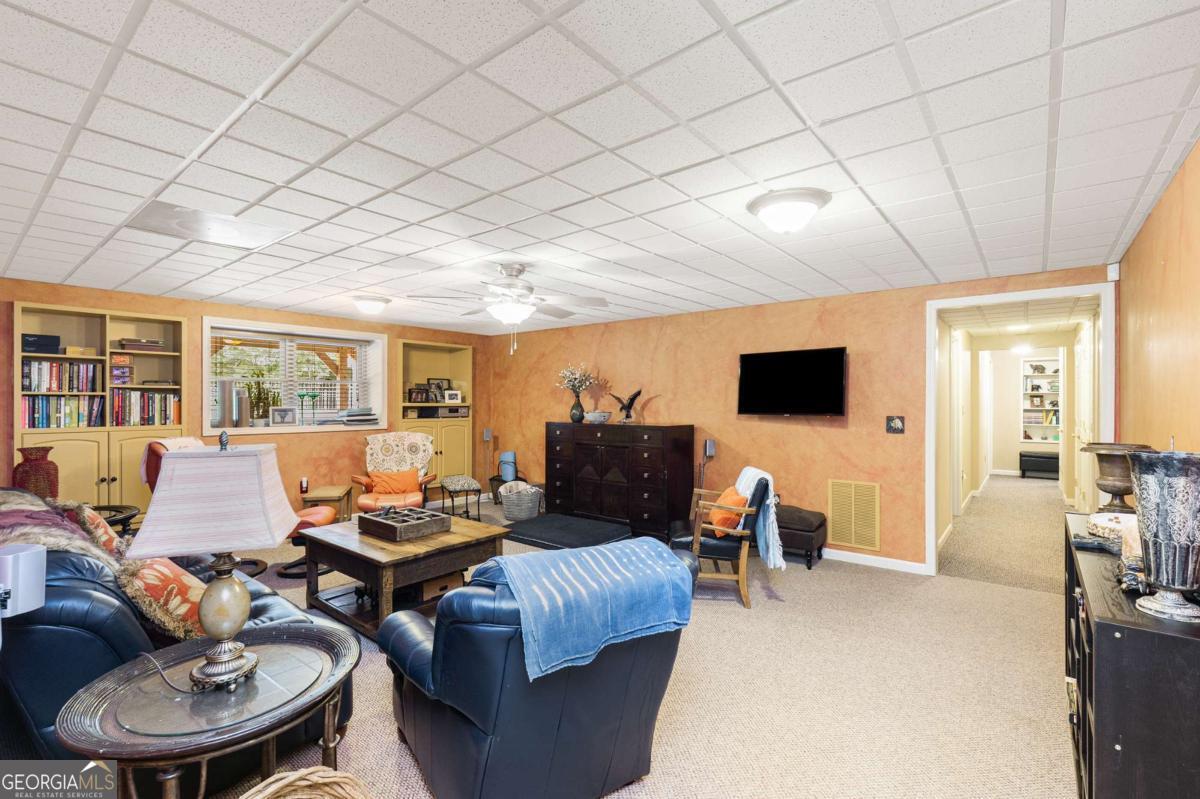 La Fayette Ridge - Residential