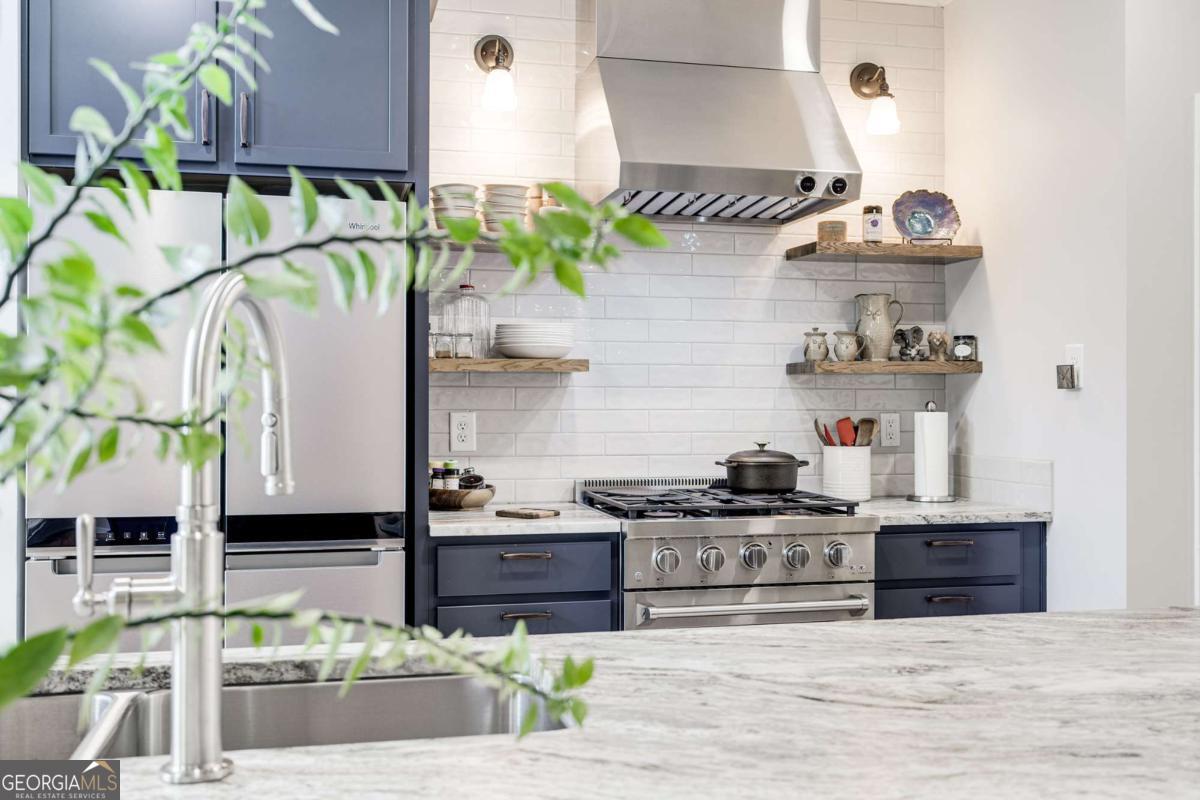 La Fayette Ridge - Residential