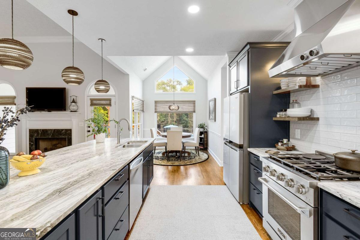 La Fayette Ridge - Residential