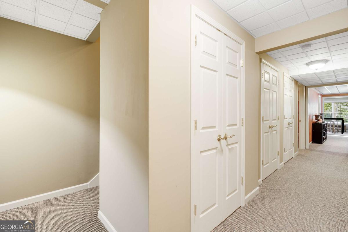 La Fayette Ridge - Residential