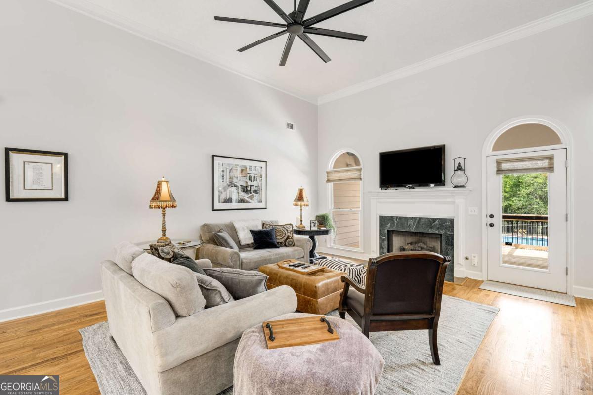 La Fayette Ridge - Residential