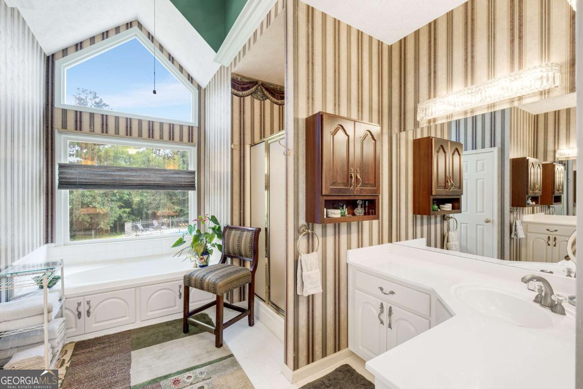 La Fayette Ridge - Residential