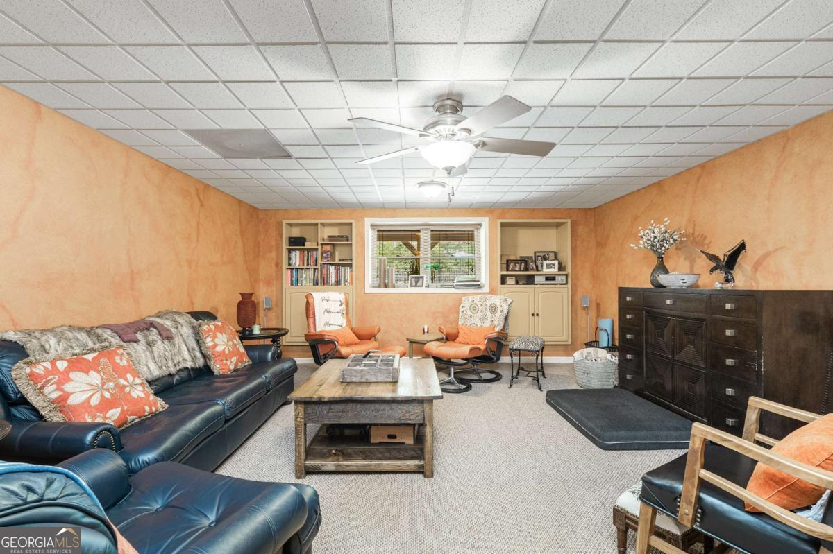 La Fayette Ridge - Residential