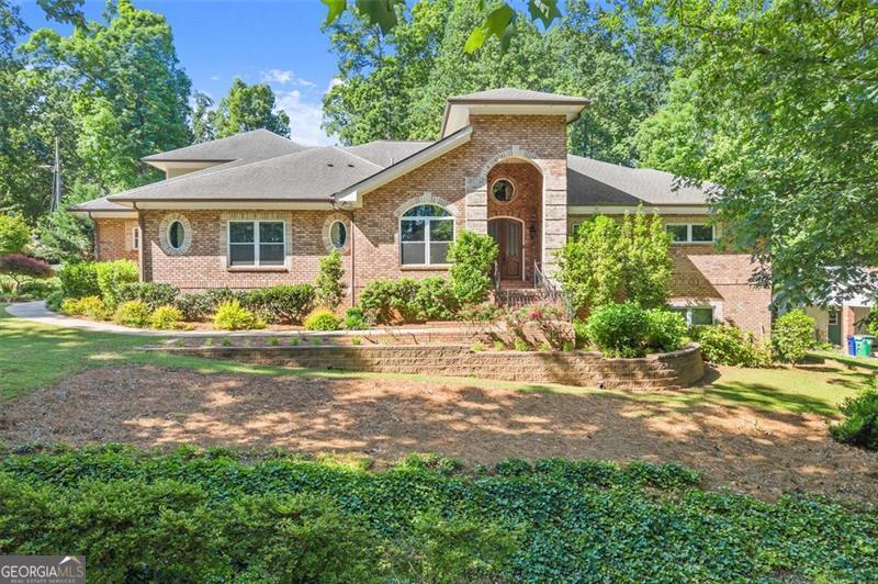 5816 CHAMBLEE DUNWOODY