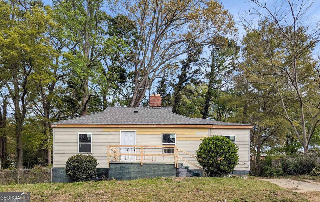 Photo of 1743 Madrona Street NW, Atlanta, GA 30318 (MLS # 10730258)