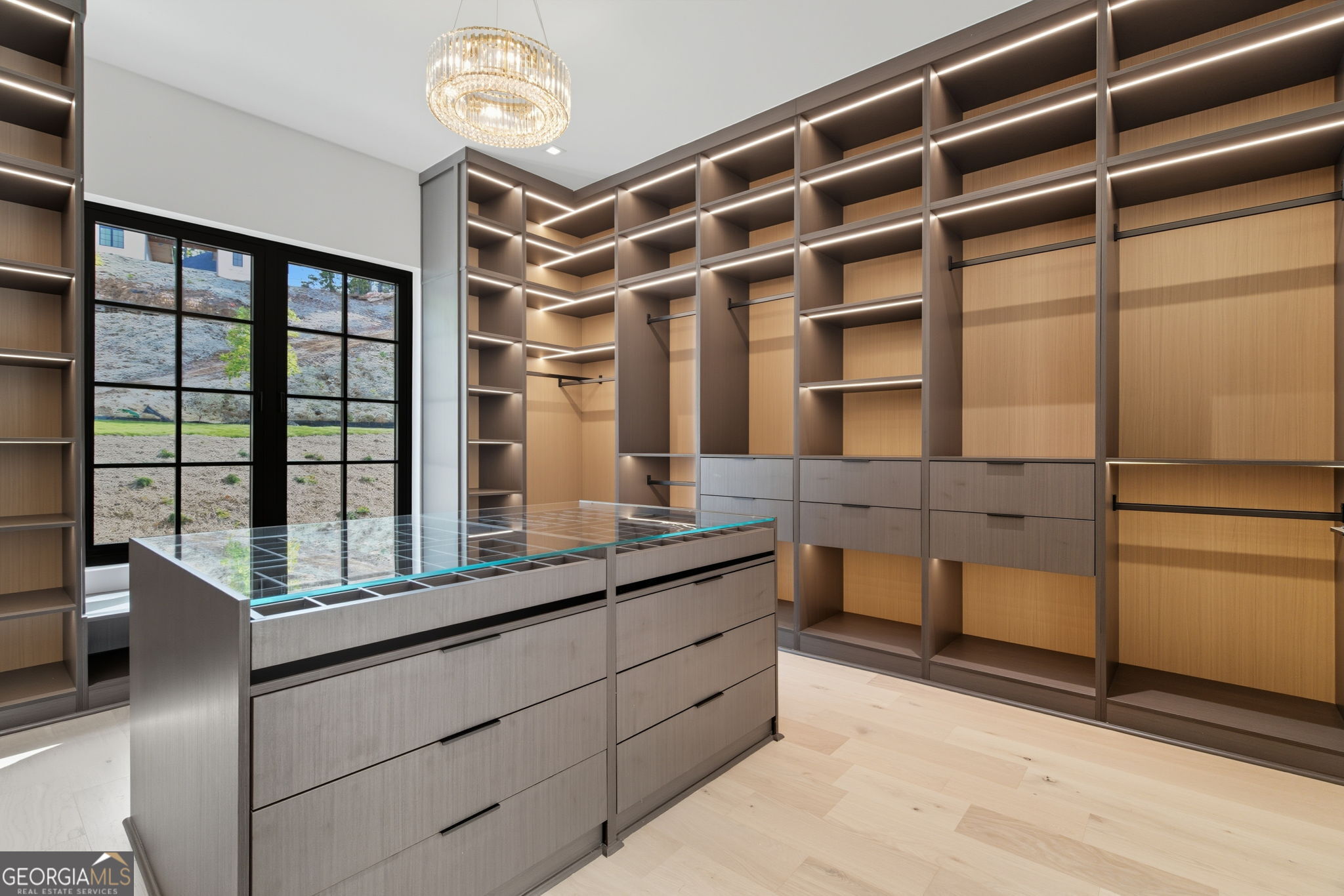 Echelon - Residential
