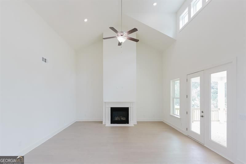 Gainesville, Georgia 30506, United States, 5 Bedrooms Bedrooms, ,5 BathroomsBathrooms,Residential,Active,222640