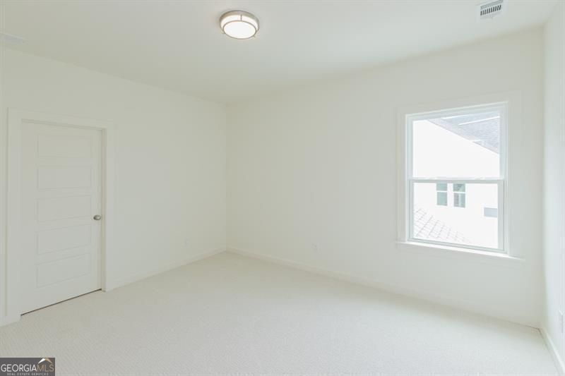 Gainesville, Georgia 30506, United States, 5 Bedrooms Bedrooms, ,5 BathroomsBathrooms,Residential,Active,222640