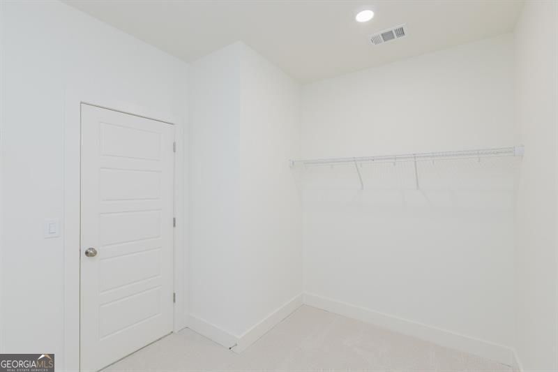 Gainesville, Georgia 30506, United States, 5 Bedrooms Bedrooms, ,5 BathroomsBathrooms,Residential,Active,222640