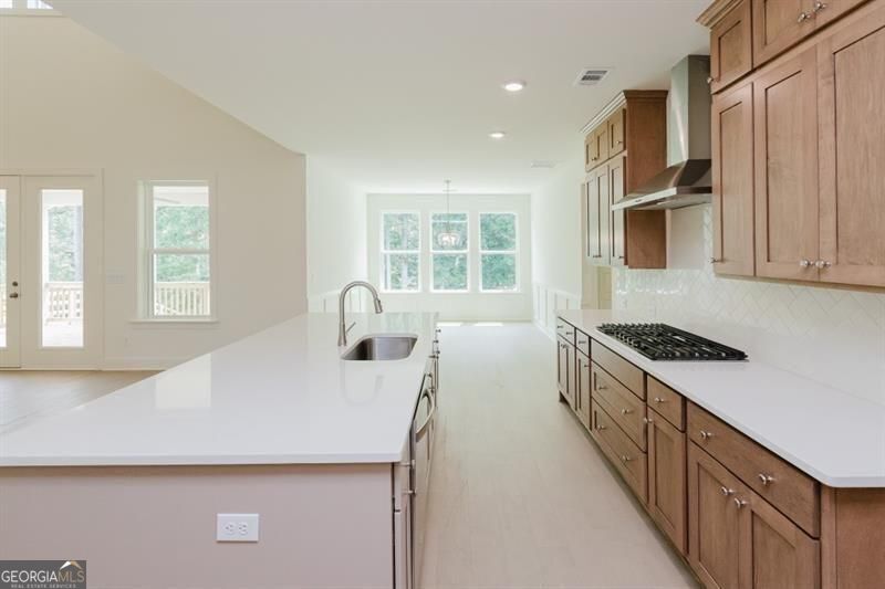 Gainesville, Georgia 30506, United States, 5 Bedrooms Bedrooms, ,5 BathroomsBathrooms,Residential,Active,222640