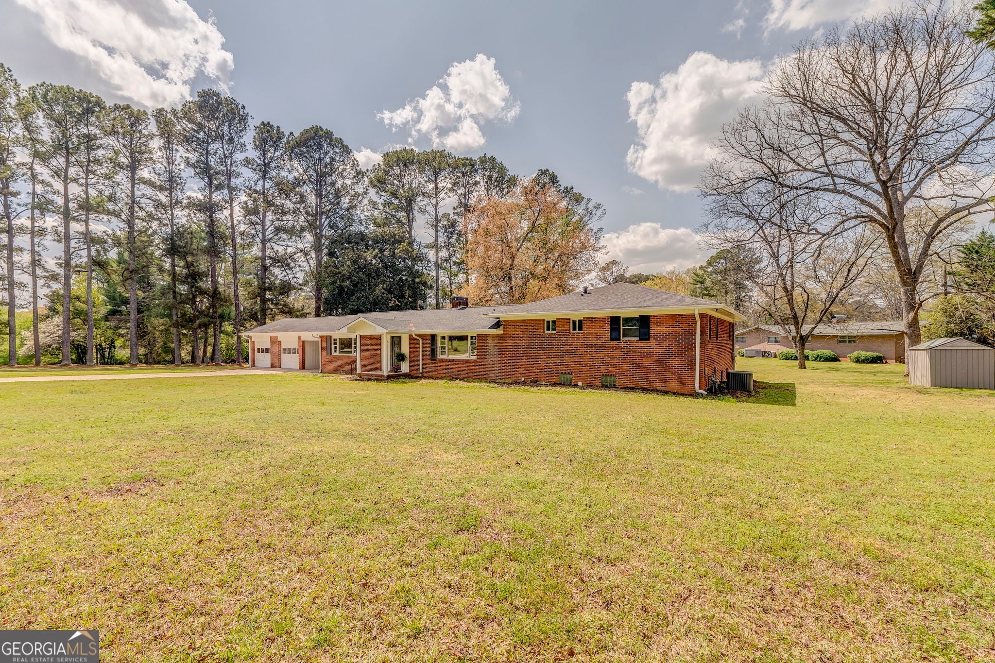 207 John Phillips RD