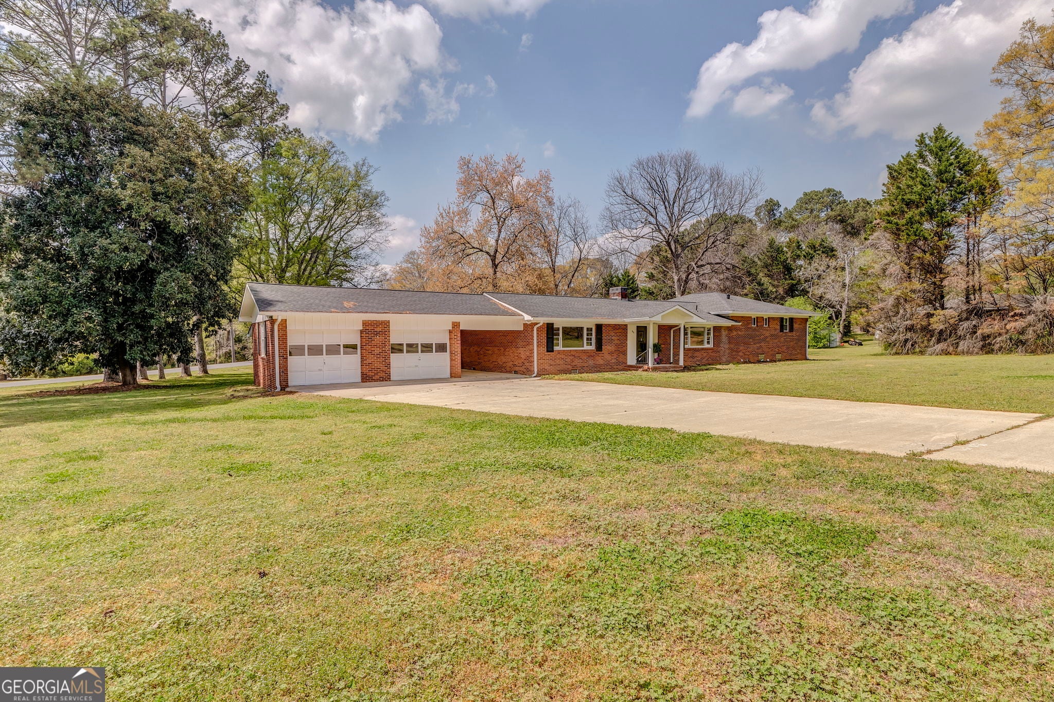 207 John Phillips RD