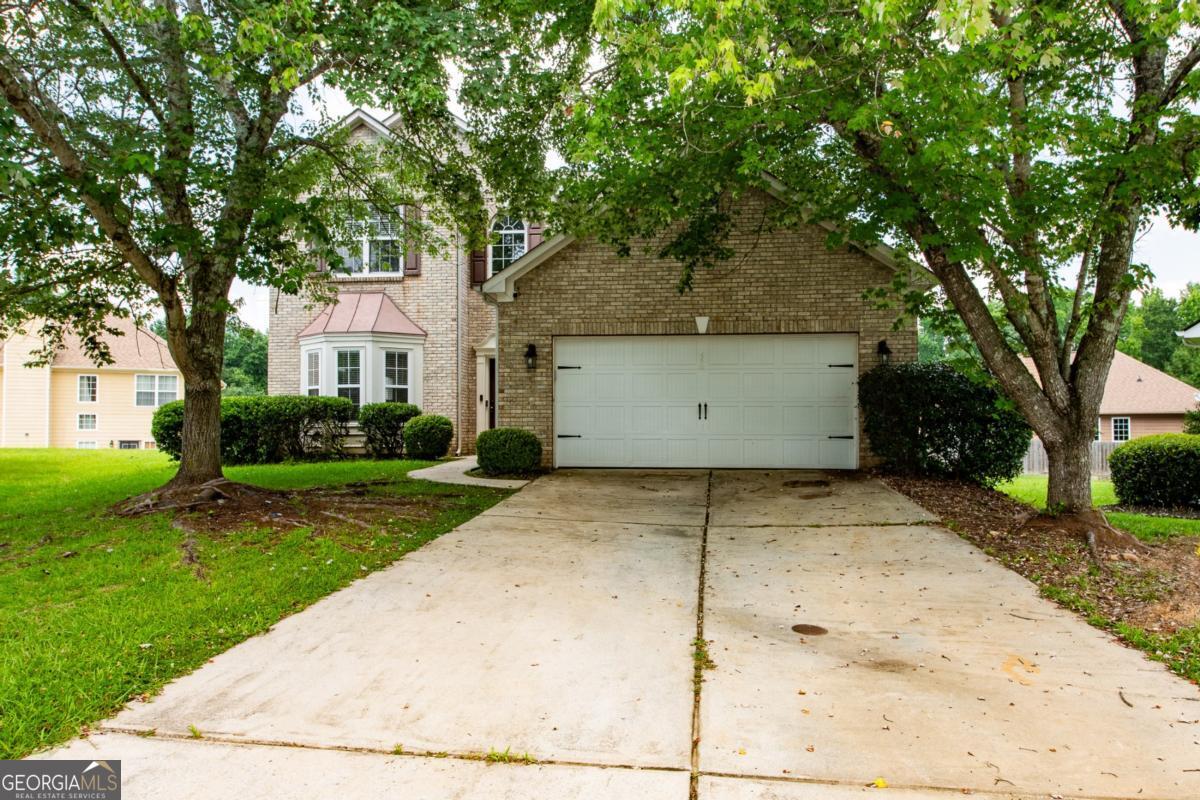 Photo 1 of 37 — 7702 Parkside DR, Lithia Springs, GA 30122