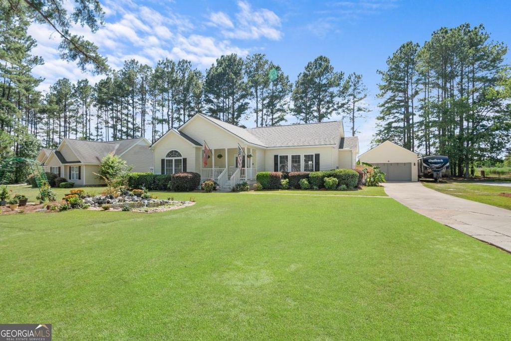 Photo of 620 Ogeechee Drive W, Statesboro, GA 30461 (MLS # 10784222)