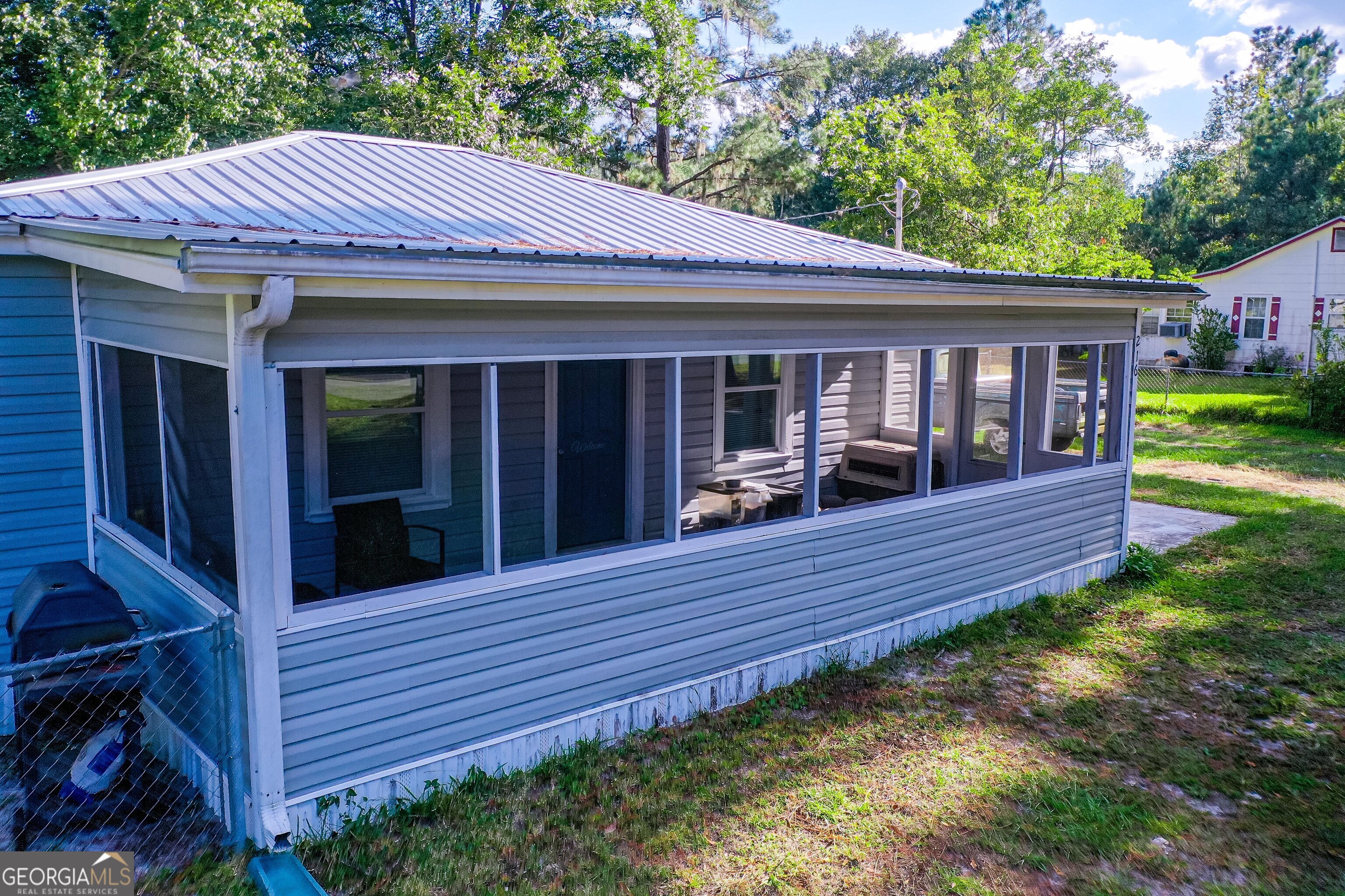 216 Pennsylvania AVE