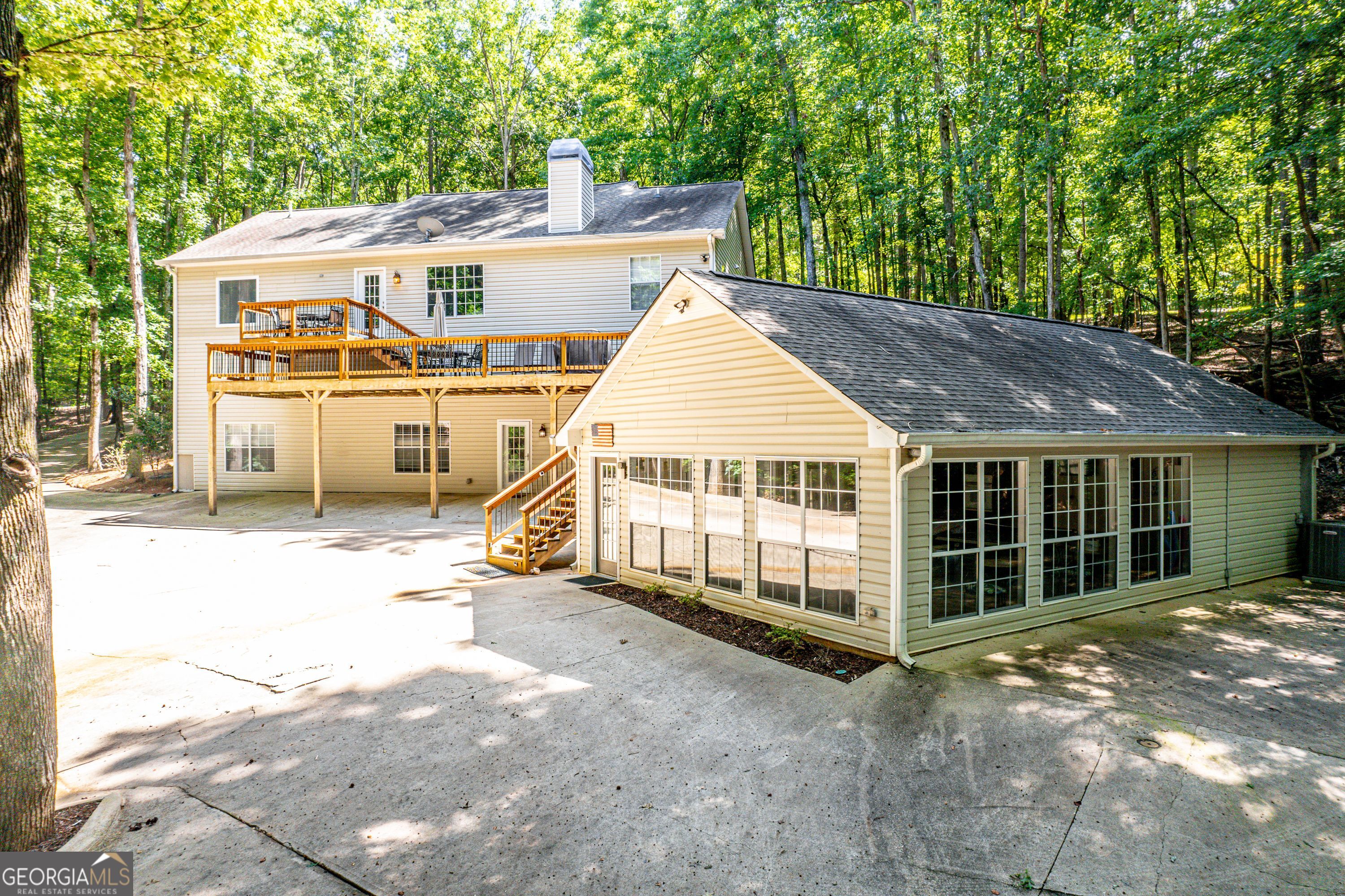 403 Long Shoals DR