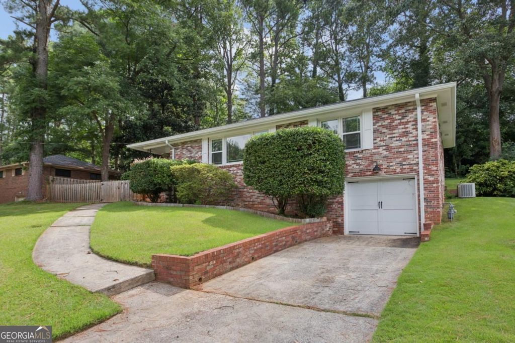 Photo of 2309 Beaver Creek Road SE, Smyrna, GA 30080 (MLS # 10806831)