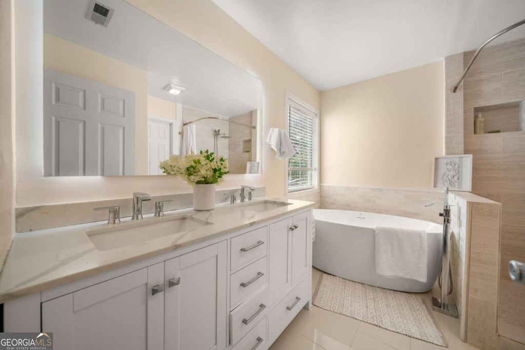 Photo of 237 Colony Center Drive, Woodstock, GA 30188 (MLS # 10803813)