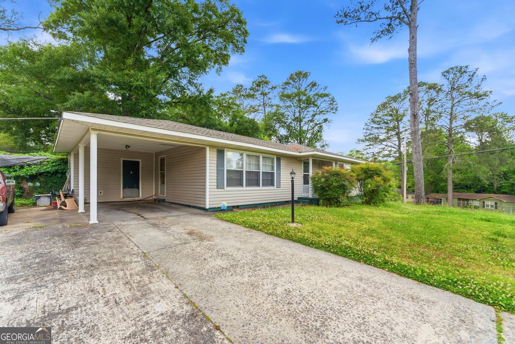 Photo of 26 Robin Hood Road NE, Rome, GA 30161 (MLS # 10763166)