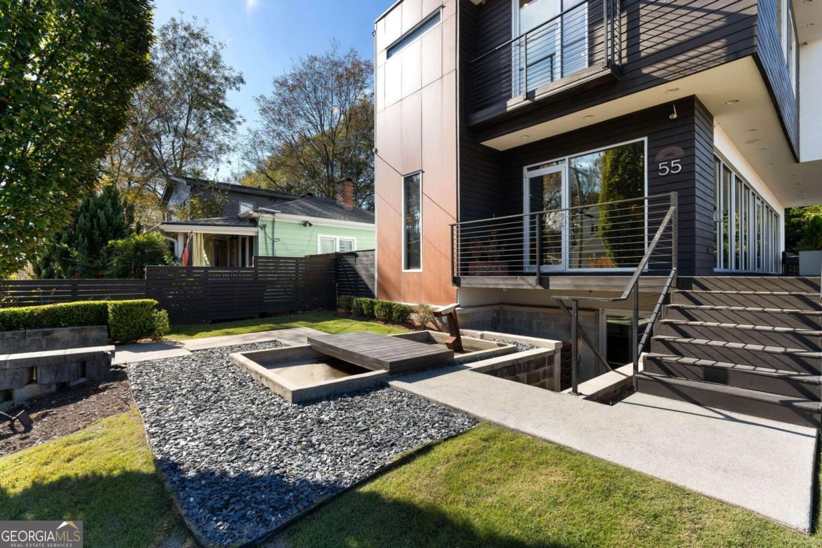 55 Chester AVE SE