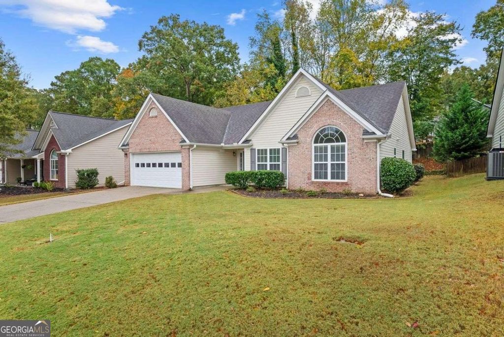 Photo of 3299 MCEVER PARK Circle, Acworth, GA 30101 (MLS # 10633202)