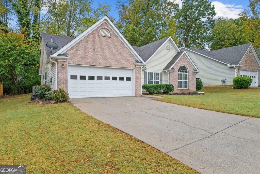 Photo of 3299 MCEVER PARK Circle, Acworth, GA 30101 (MLS # 10633202)