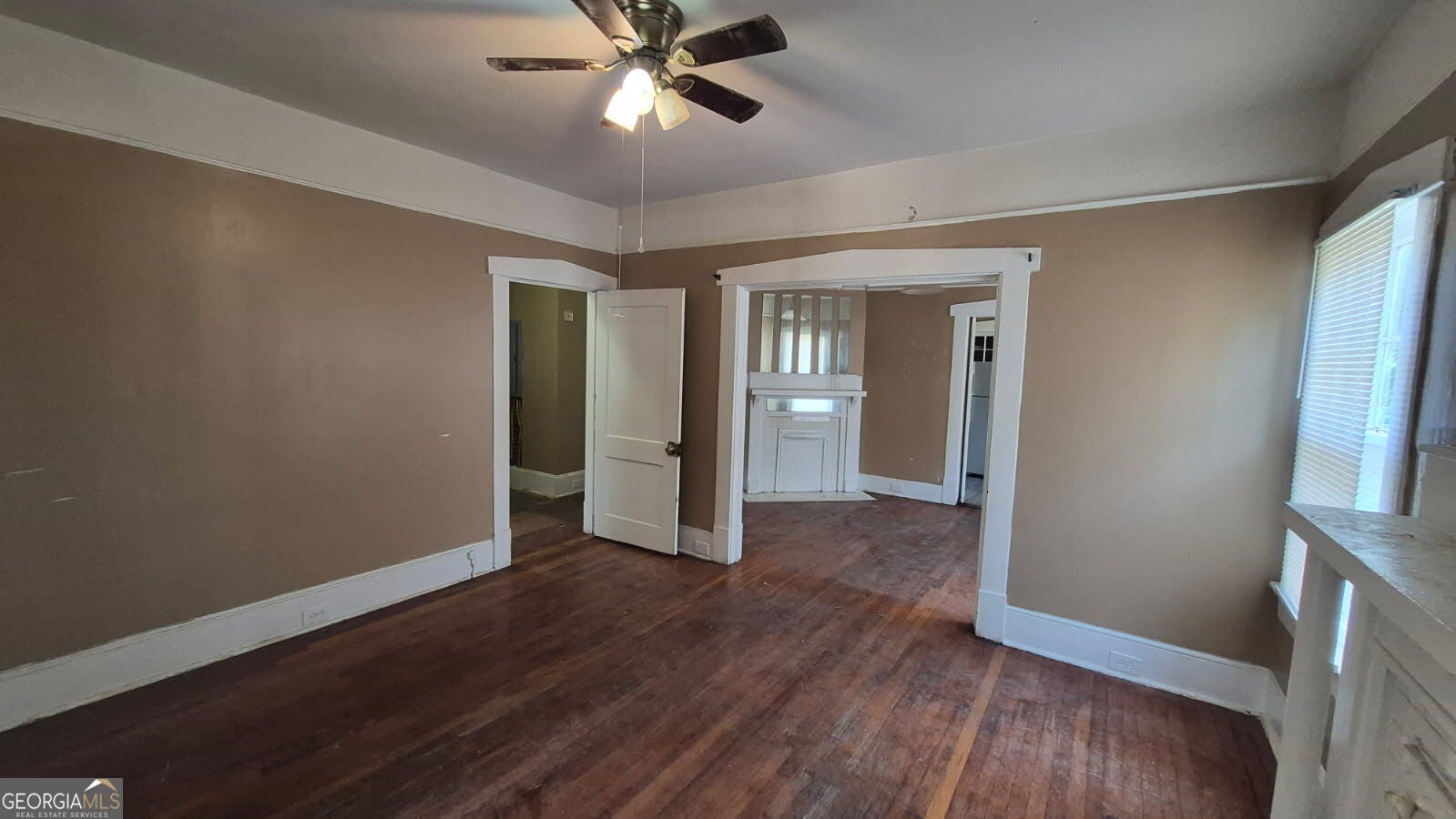 1159 Brentwood AVE