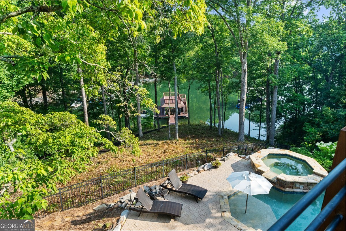 1525 Lockridge DR