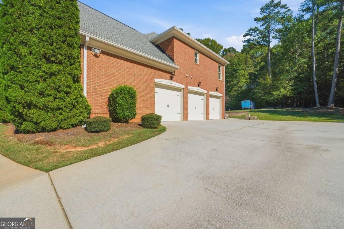 2650 Riverfront DR