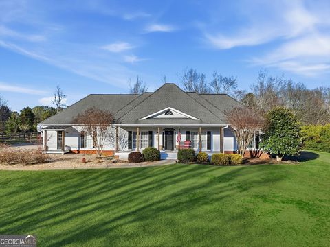 Photo of 5040 Meadow Creek Drive, Cumming, GA 30028 (MLS # 10674960)