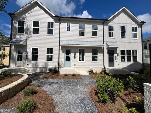 Photo of 982 Bibbs Circle NW #18, Atlanta, GA 30318 (MLS # 10666524)