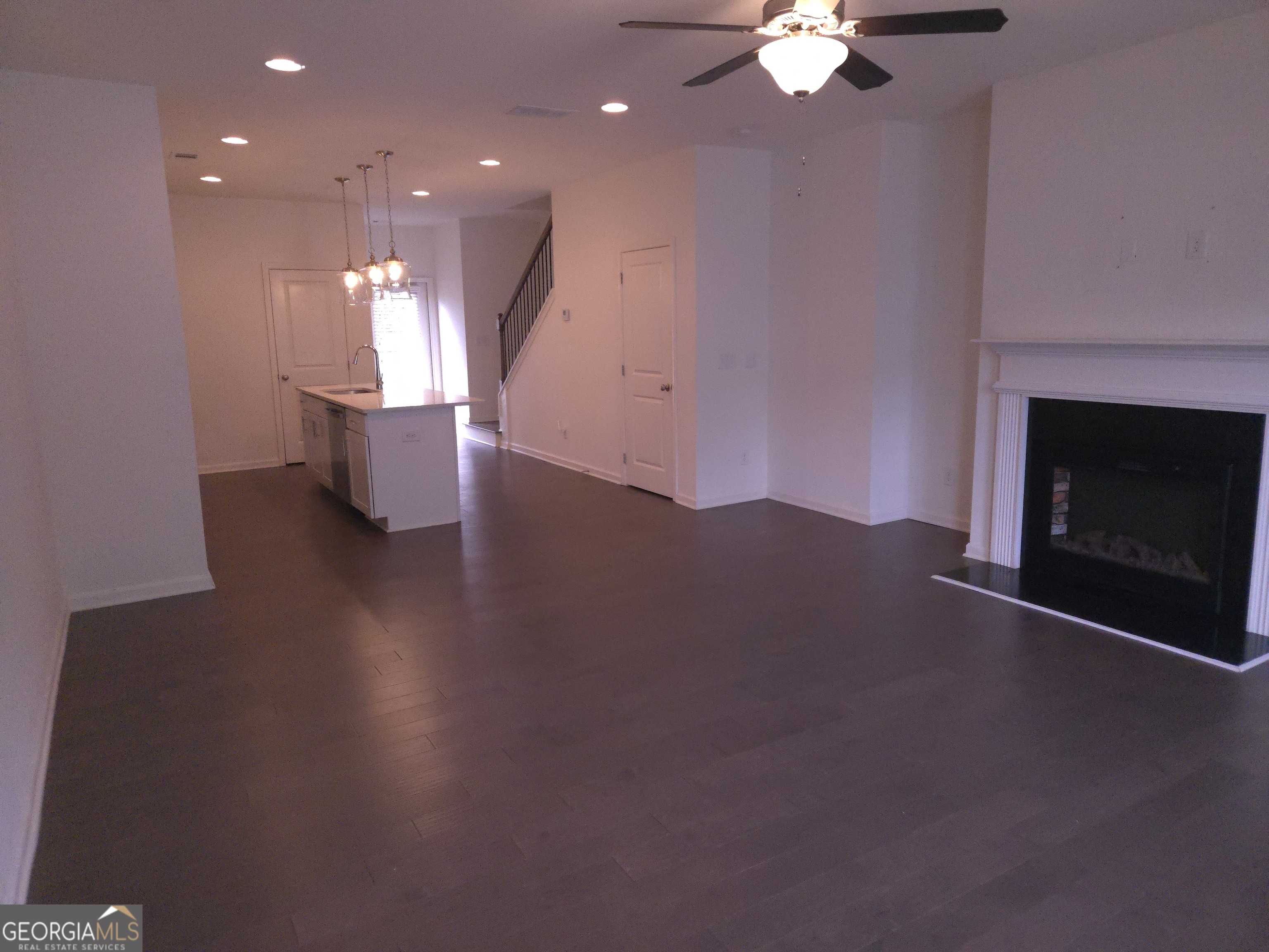 865 Ambient WAY SW