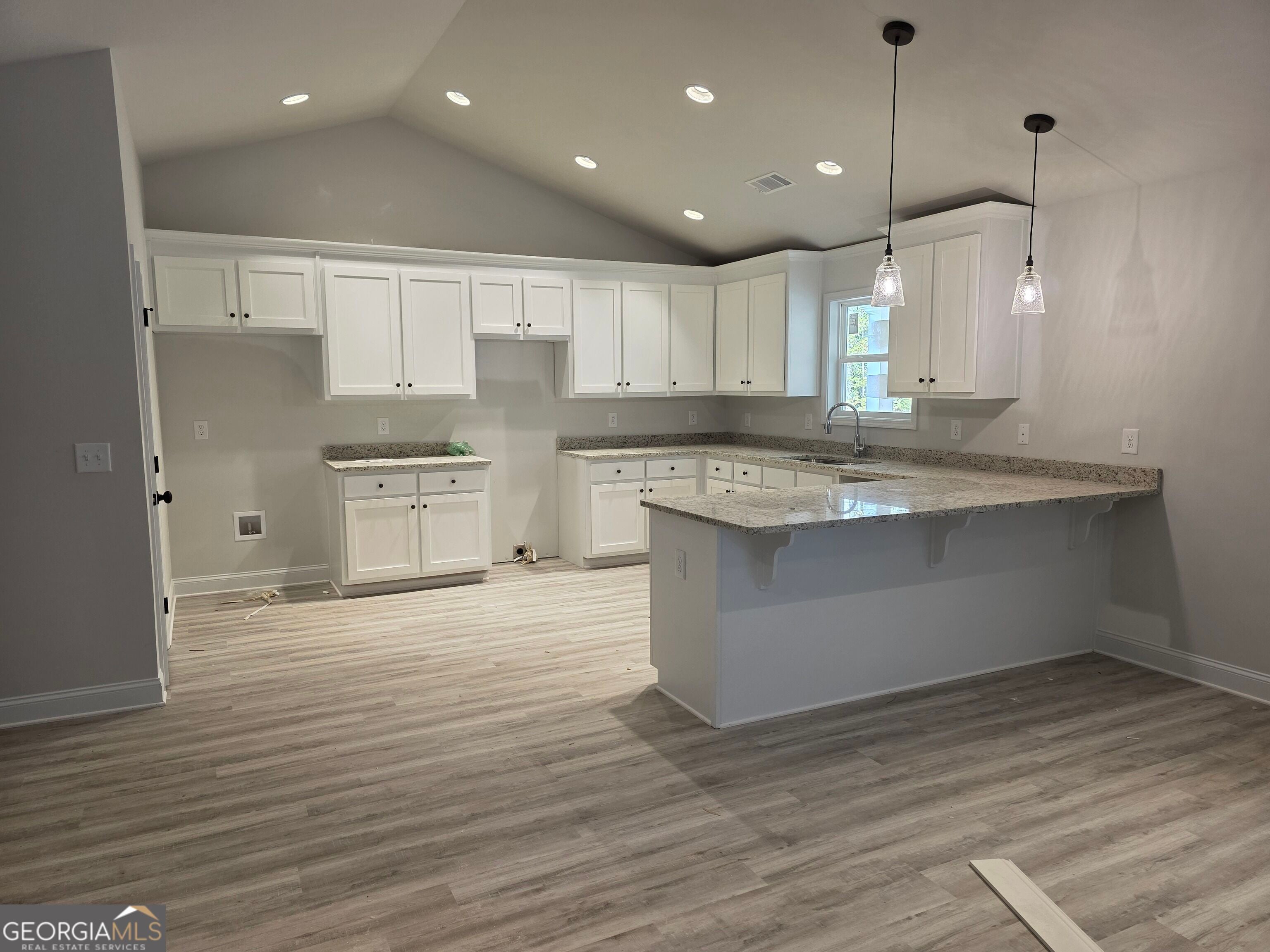 104 Old Kincaid RD 1