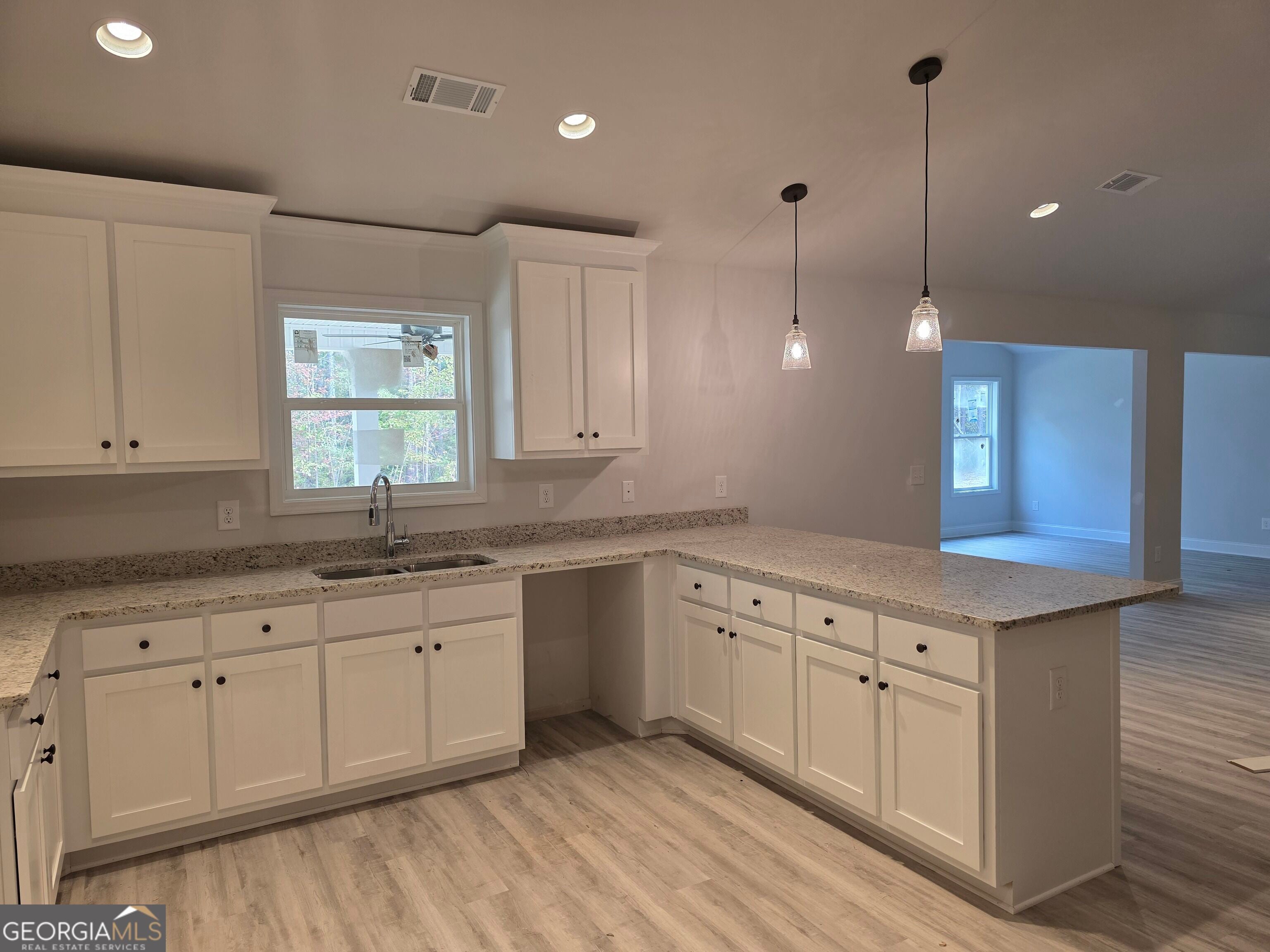 104 Old Kincaid RD 1