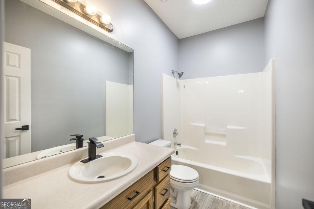 Byron 317 - Residential