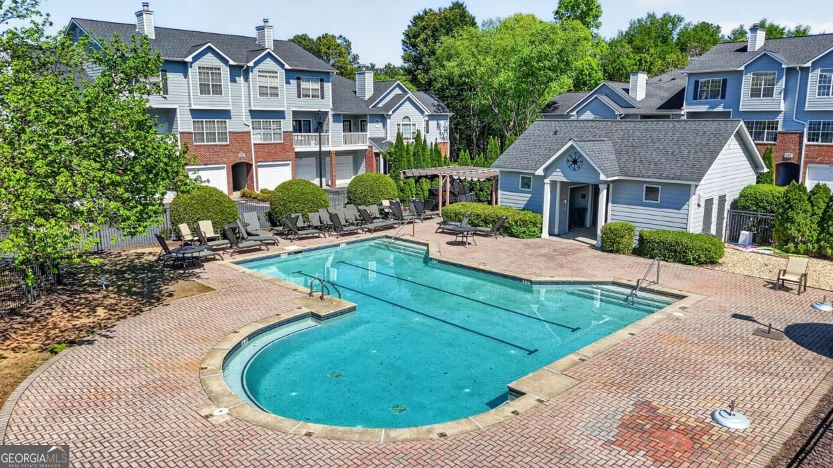 105 Vinings Forest CIR SE