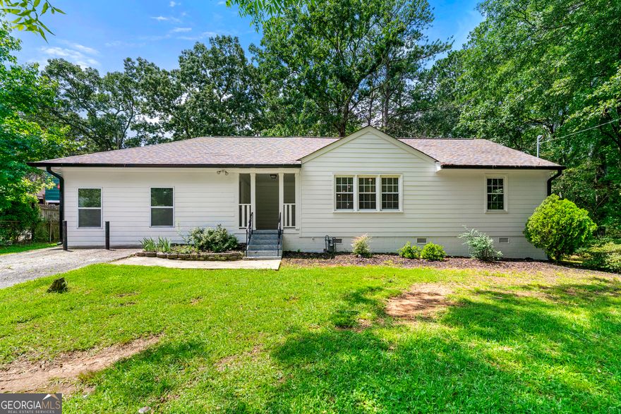Welcome to 381 Warner Street-where charm meets convenience just minutes from shopping areas and in the Campbell High School district! This beautifully updated home is full of personality and practical touches you'll love.    Step inside and feel instantly at home in the open living space that flows effortlessly into the heart of the home-the kitchen. And trust us, this kitchen deserves all the attention. With sleek, soft-close modern cabinets, stylish finishes, and a breakfast island perfect for those "grab-and-go" mornings, it's the kind of space that turns even cereal into a moment.    Whether you're hosting friends or just hanging out with family, this home is designed to keep things cozy and functional. From the sunny bedrooms to the updated bathrooms, every detail is dialed in. Plus, the backyard? It's your blank canvas-BBQs, firepits, or maybe even a garden.    Come see why 381 Warner Street isn't just a house-it's your next home sweet home.