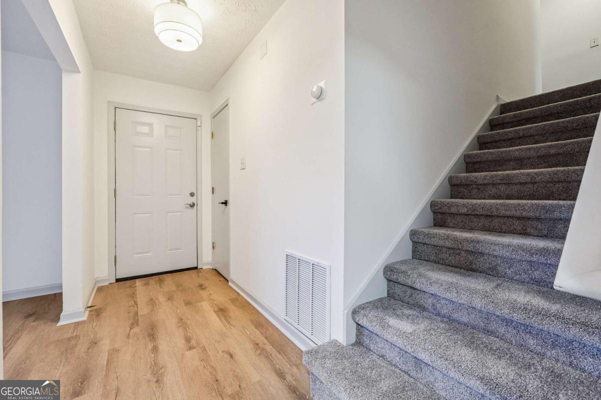 728 Stonebridge CRES