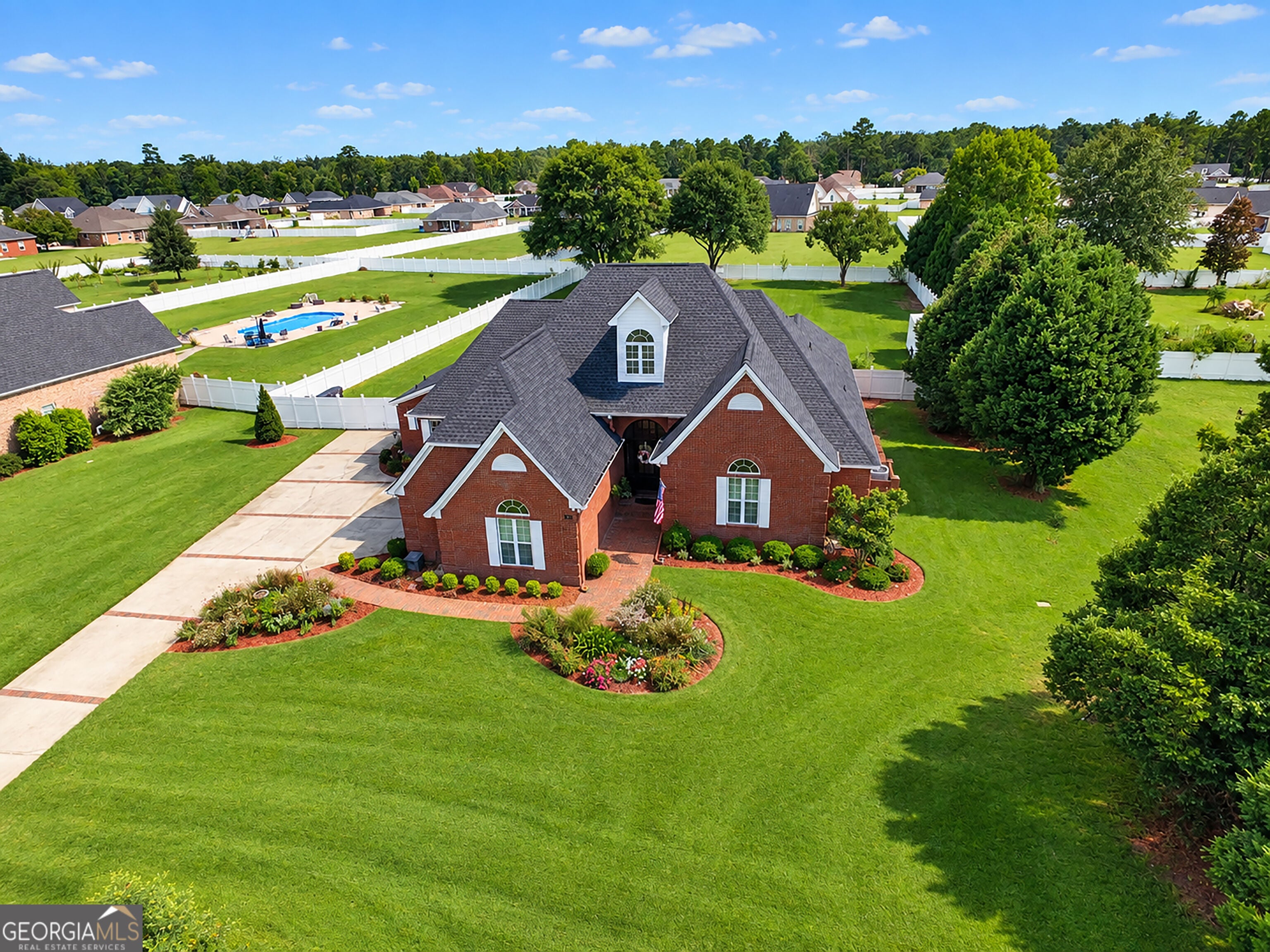 205 Cooperstown DR