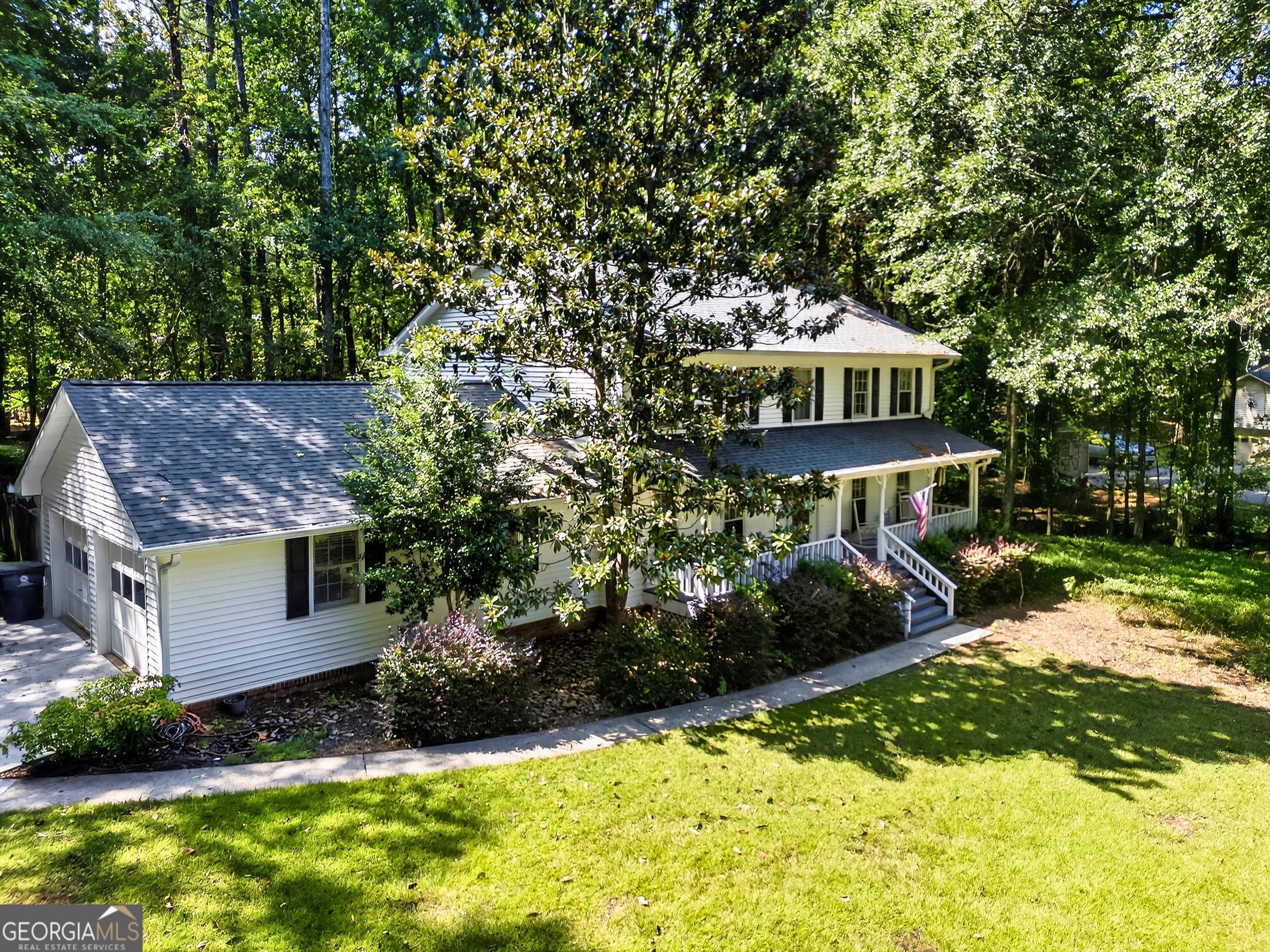 110 Greenway CT